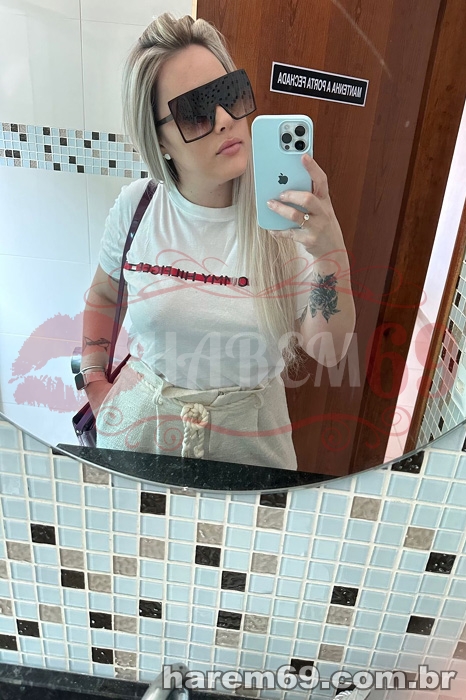 acompanhante de Curitiba, acompanhantes de Curitiba, acompanhante em Curitiba - Stella Mattos